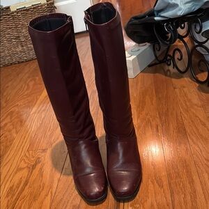 Elegant Women's Knee-High Boots - Burgundy